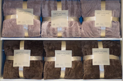 Plaids in packages